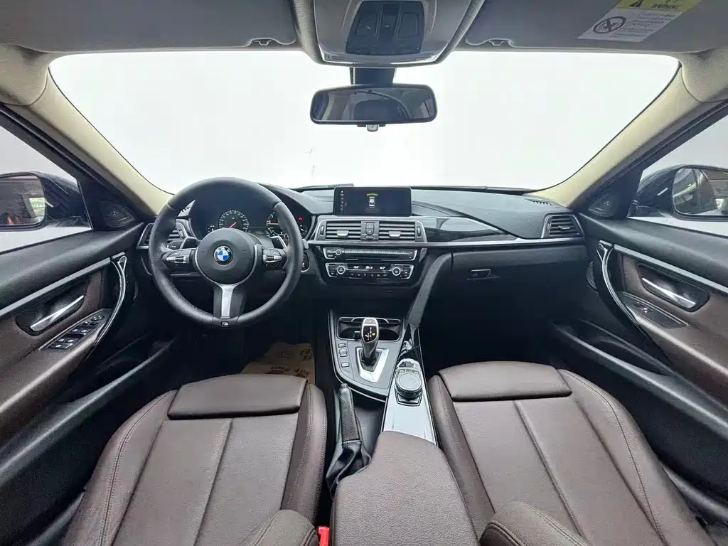 BMW 3 Series — миниатюра 7