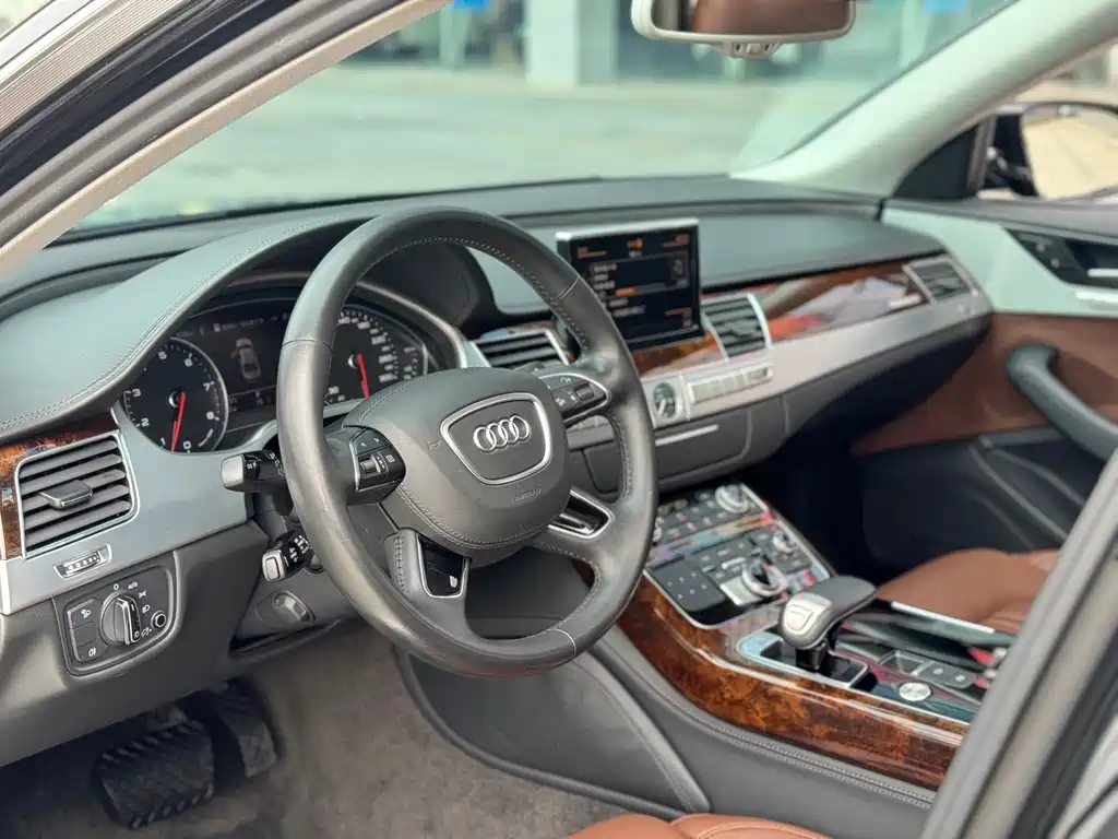 Audi A8 — фотографии объявления, Фото 7