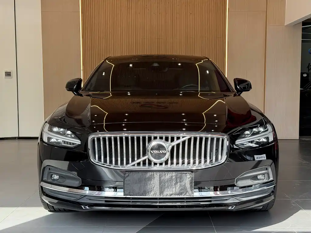Volvo S90 — миниатюра 2