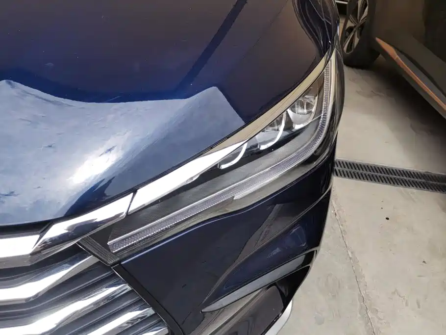 BYD MAX — миниатюра 5