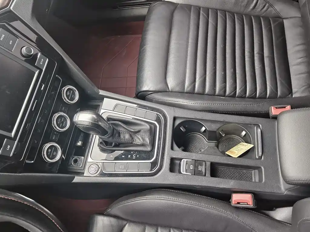 Volkswagen Magotan — миниатюра 6