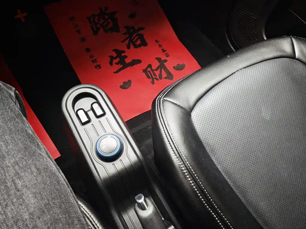 Wuling MINIEV — миниатюра 12