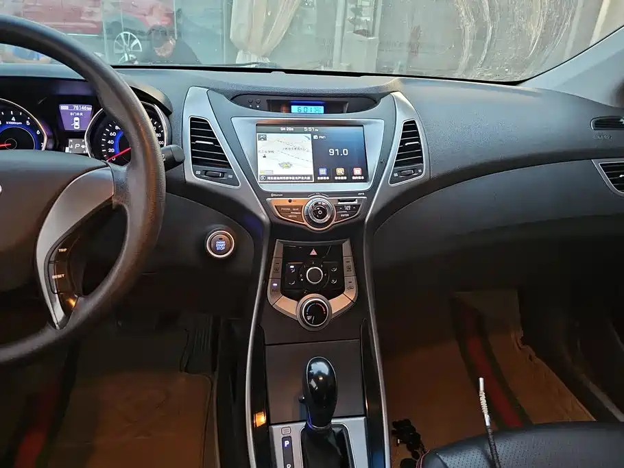 Hyundai Elantra Langdong — миниатюра 13