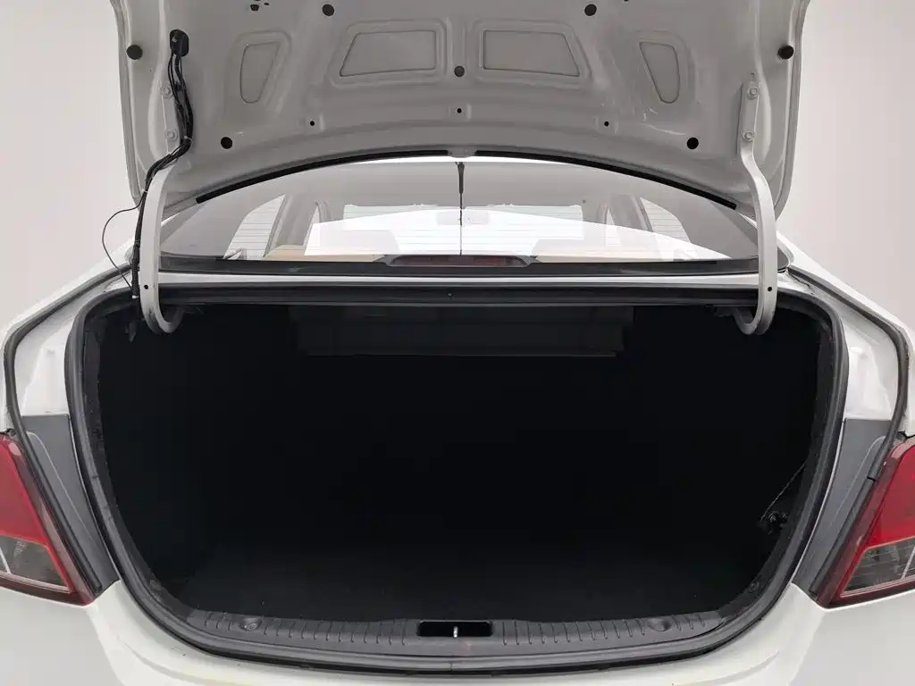 Hyundai Verna — миниатюра 16