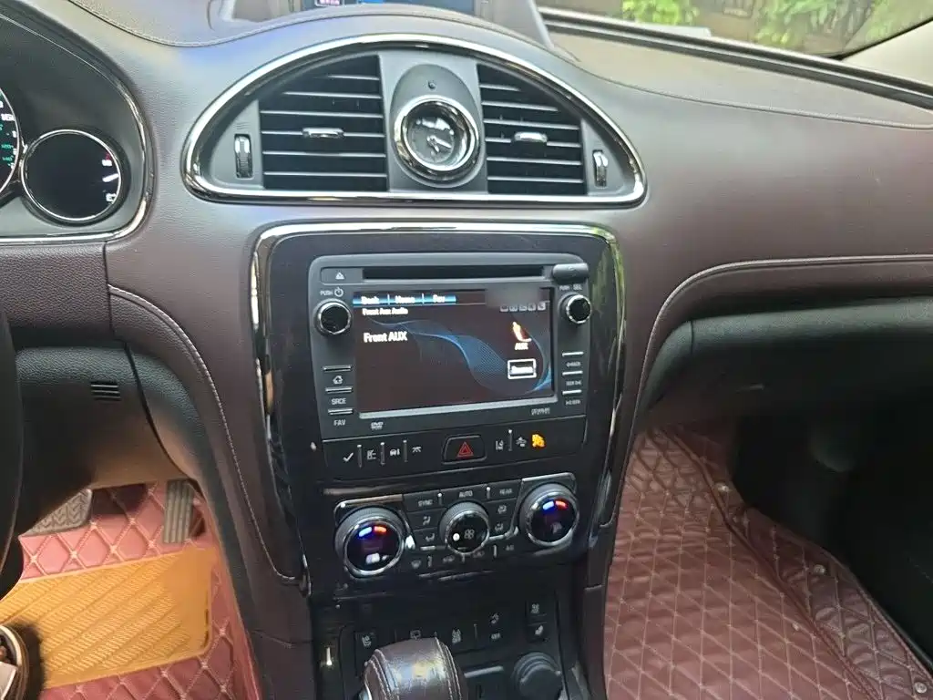 Buick Enclave — миниатюра 6