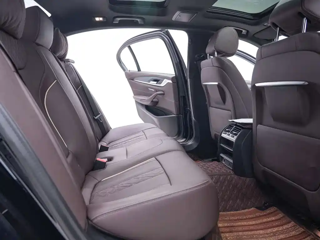 BMW 5 Series — миниатюра 25