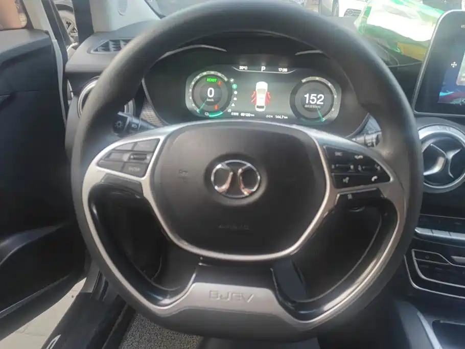BAIC EU5 — миниатюра 15