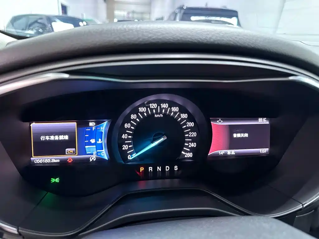 Ford Mondeo — миниатюра 10
