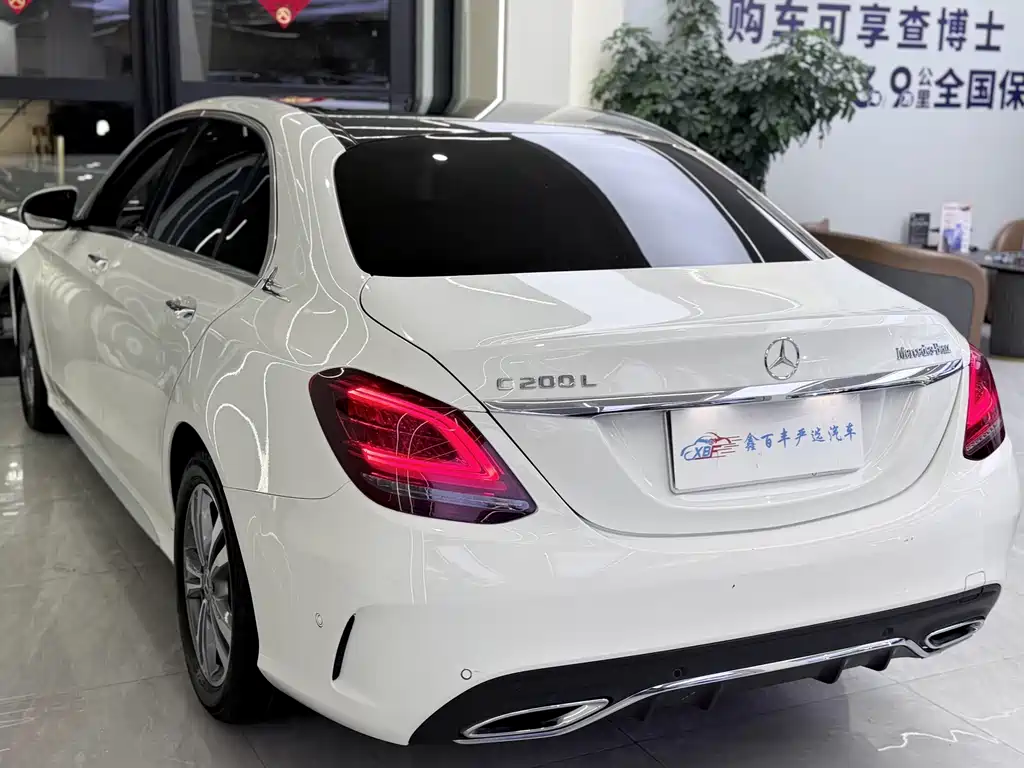 Mercedes-Benz C-Class — миниатюра 10