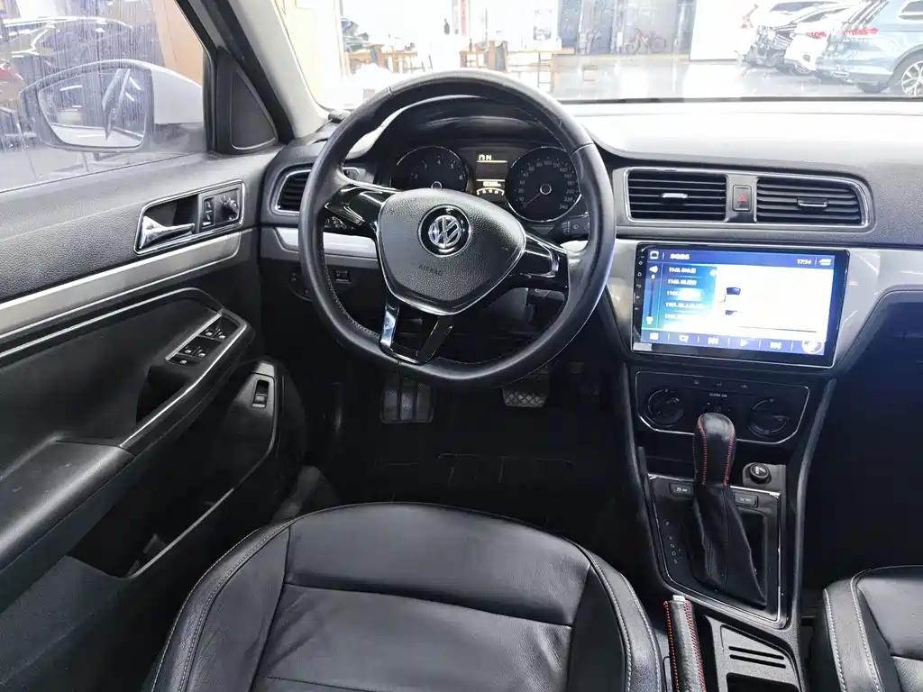 Volkswagen Lavida — миниатюра 10
