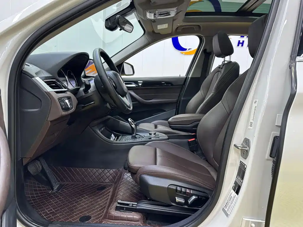 BMW X1 — миниатюра 14