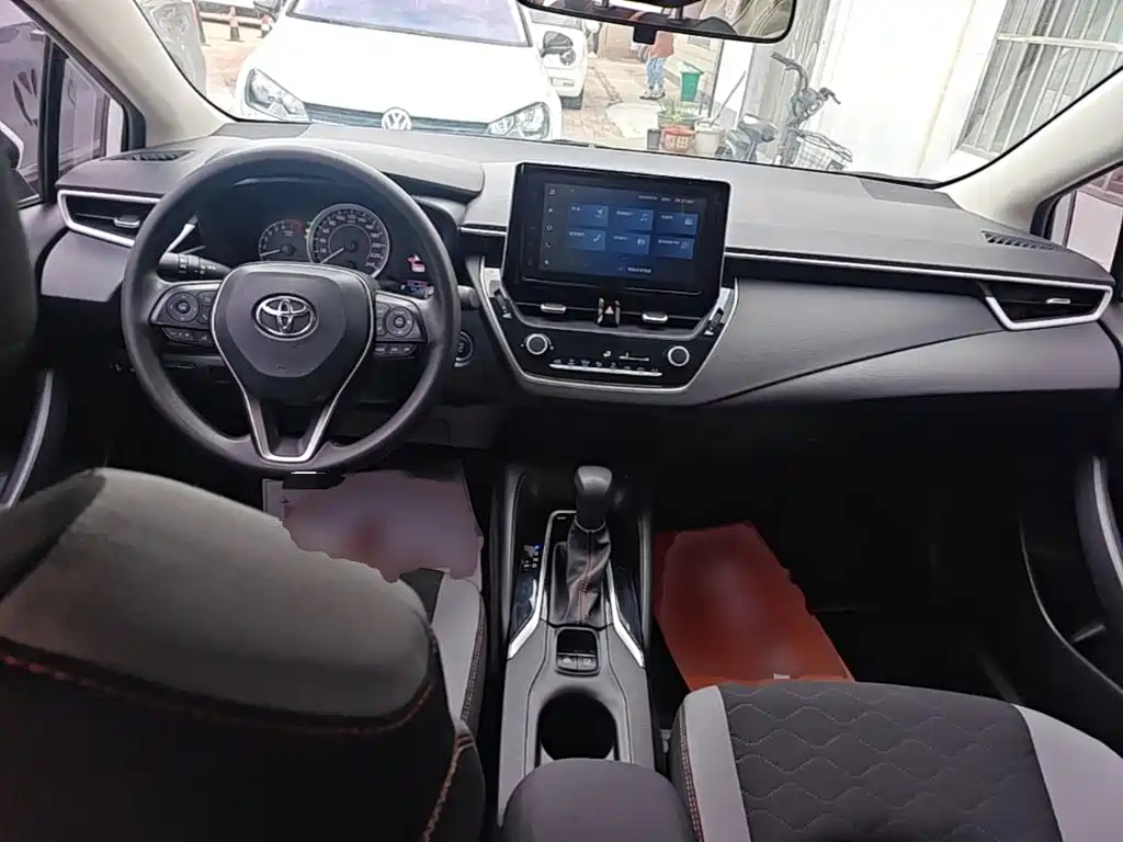 Toyota Corolla — миниатюра 10