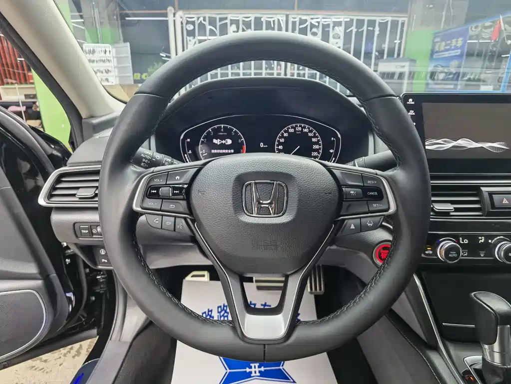 Honda Accord — миниатюра 10