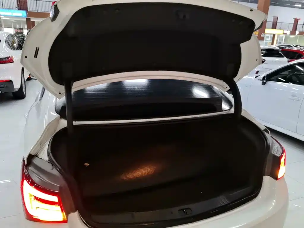 Buick Verano — миниатюра 19