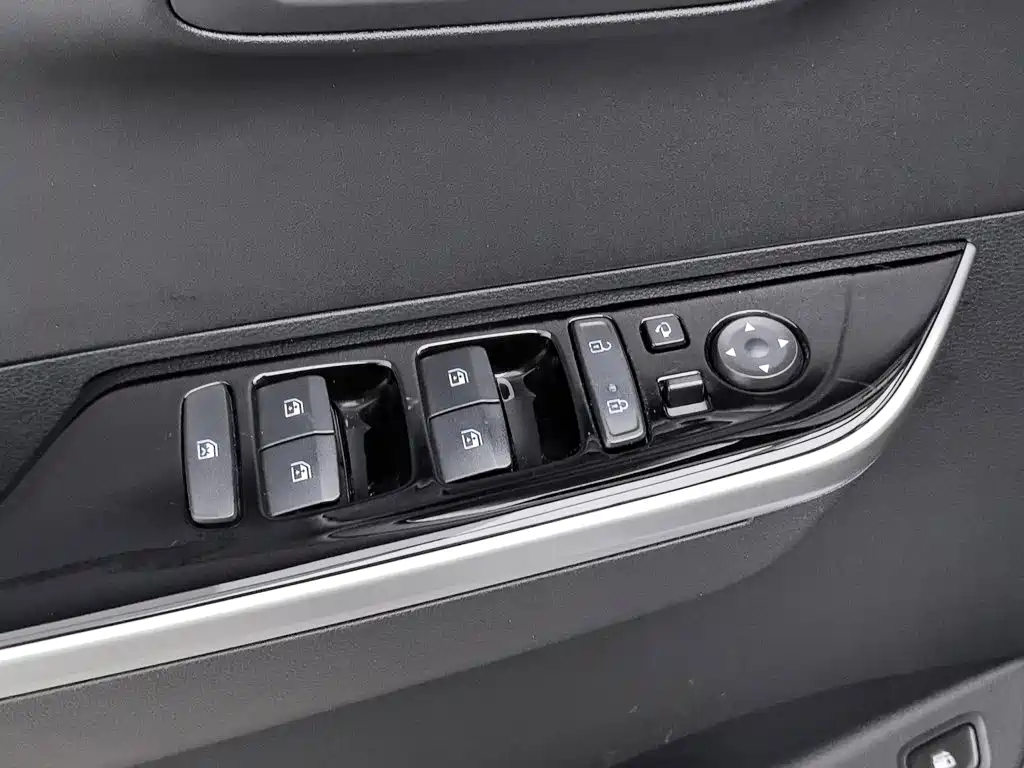 Hyundai Custo — миниатюра 9