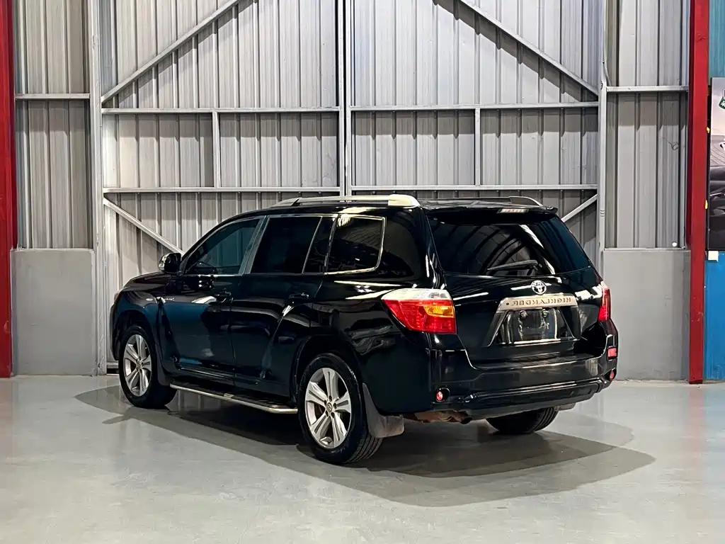 Toyota Highlander — миниатюра 9