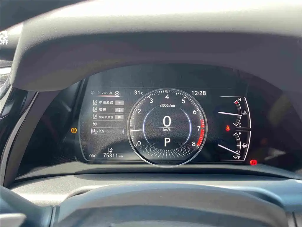 Lexus ES — миниатюра 8