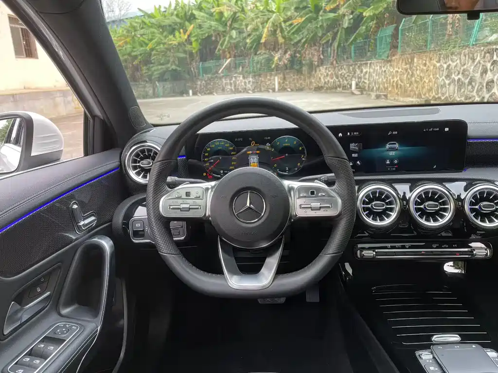 MERCEDES-BENZ A CLASS