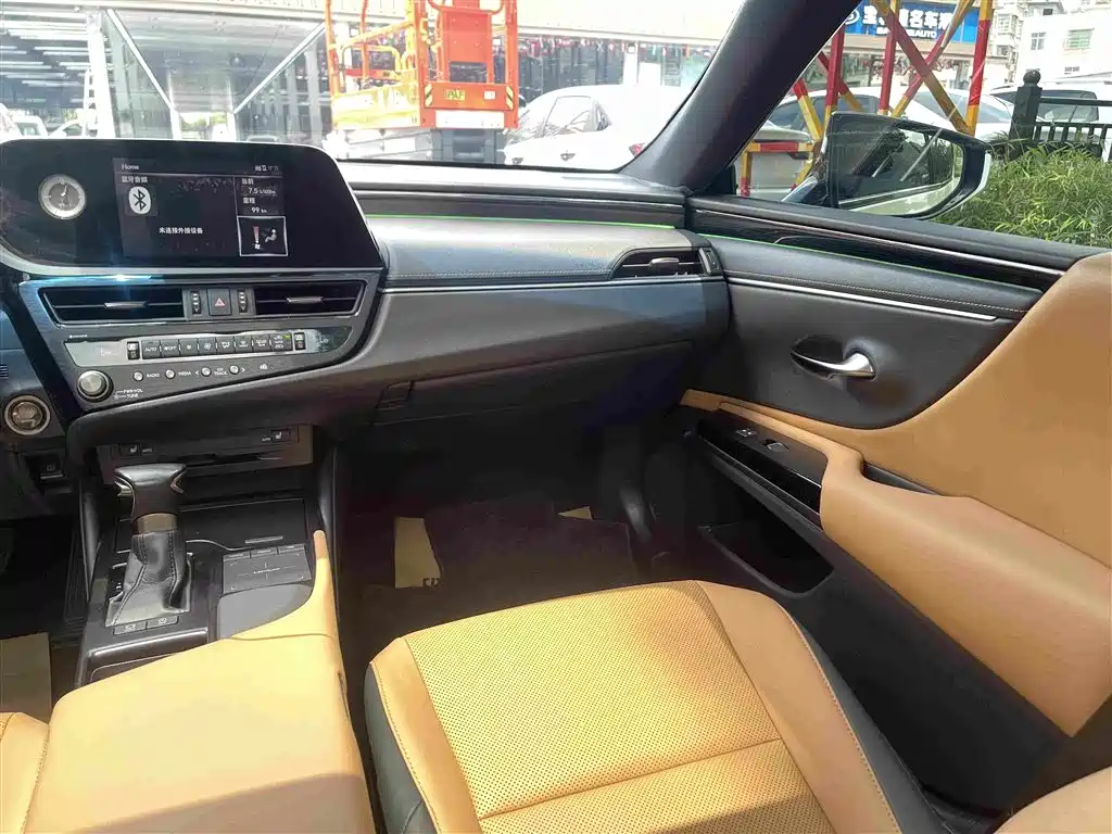 Lexus ES — миниатюра 19