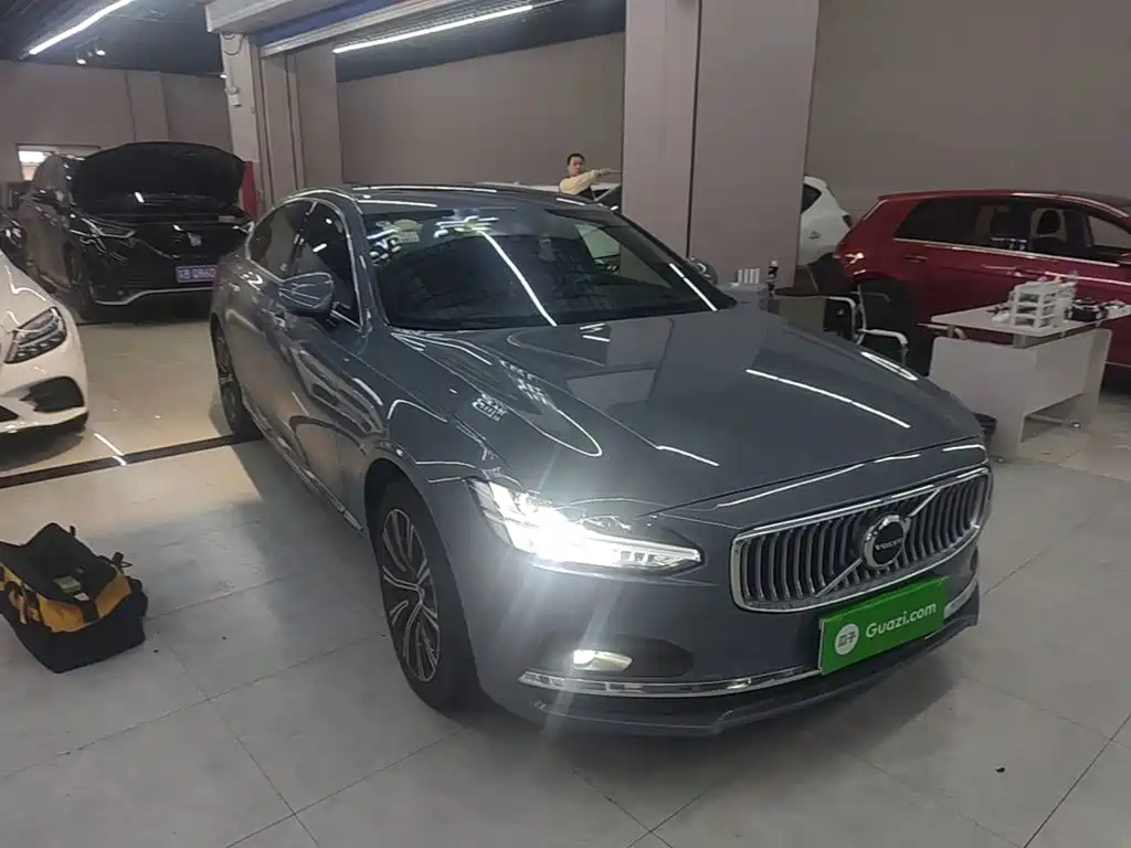 Volvo S90 — миниатюра 4