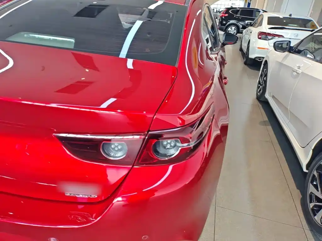 Mazda 3 Axela — миниатюра 8