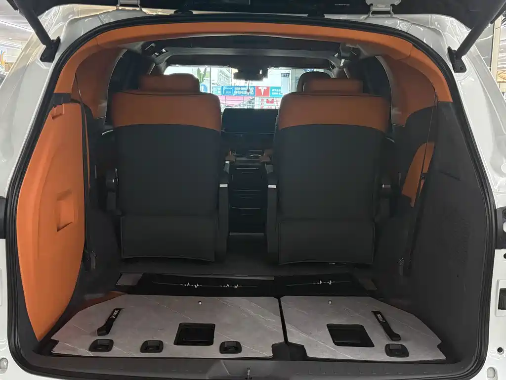 Toyota Granvia — миниатюра 19