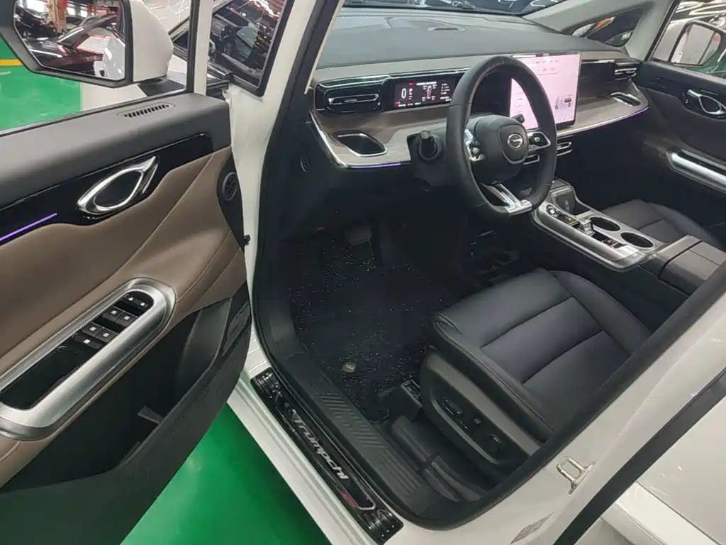 GAC Motor Trumpchi E8 PHEV — миниатюра 16