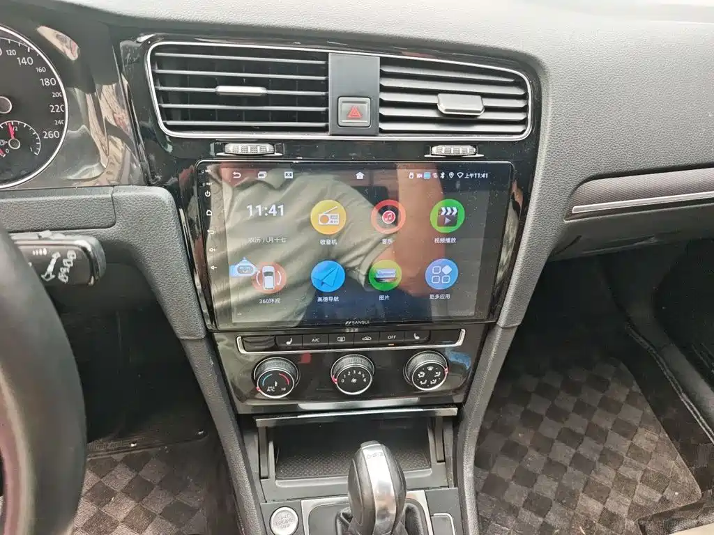 Volkswagen Golf — миниатюра 6