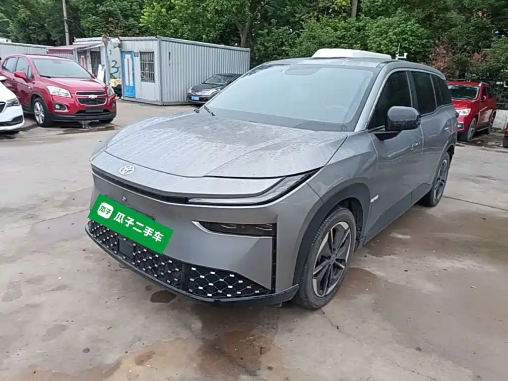 Toyota bZ3X — миниатюра 2