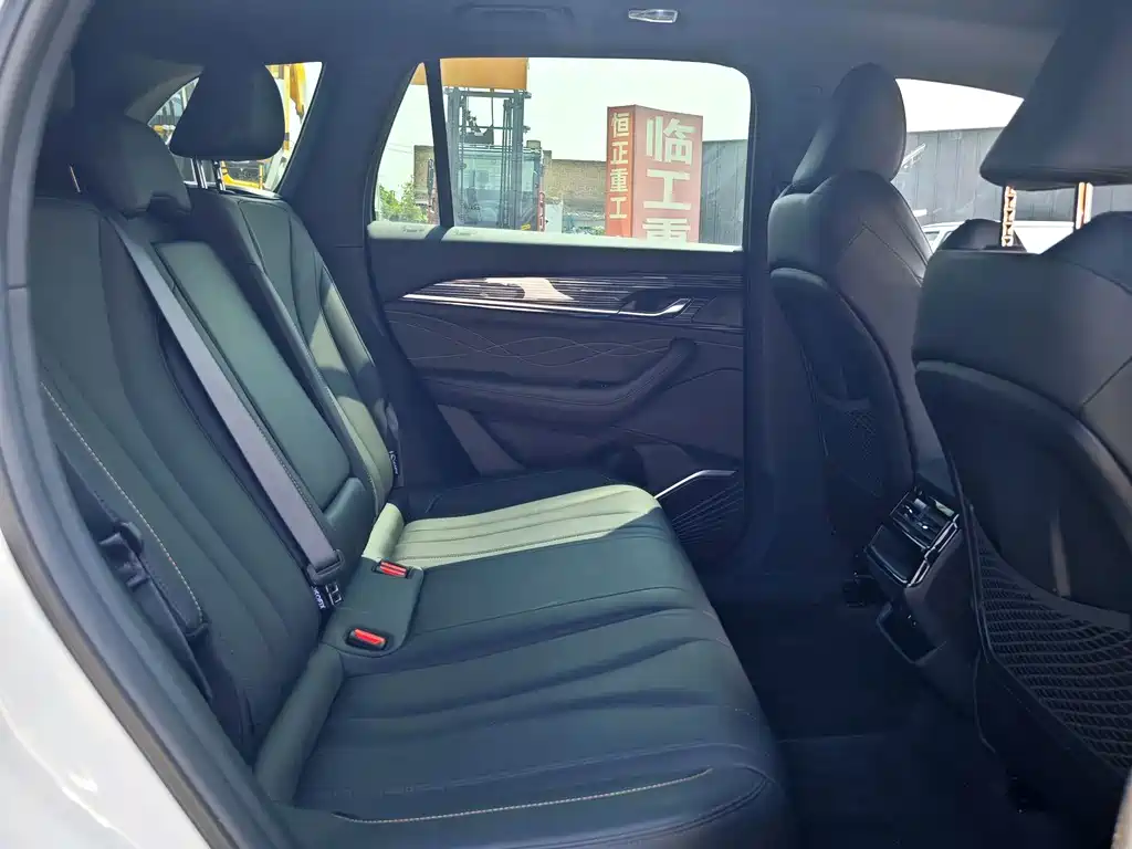 Geely Xingyue L — миниатюра 6