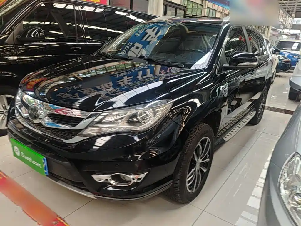 BYD S7