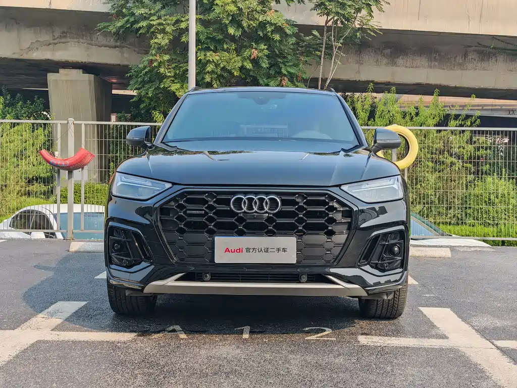 Audi Q5L — миниатюра 2