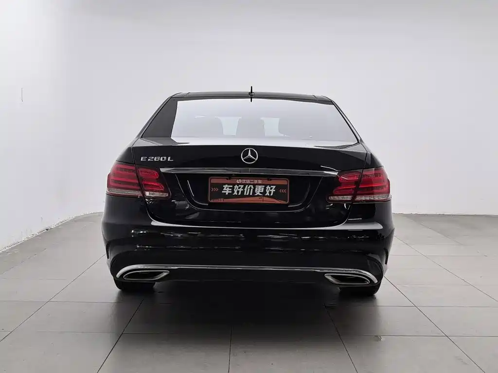Mercedes-Benz E-Class — миниатюра 4