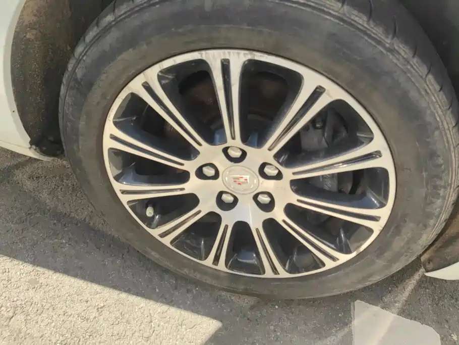 Cadillac XTS — миниатюра 6