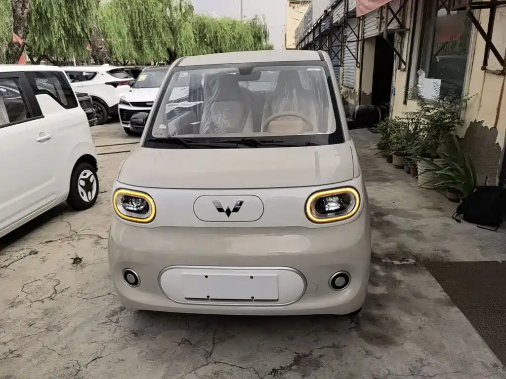 Wuling MINIEV — миниатюра 3