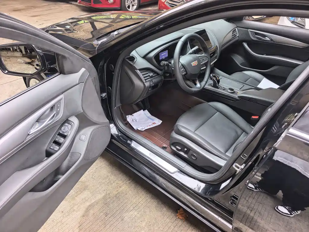 Cadillac CT5 — миниатюра 4