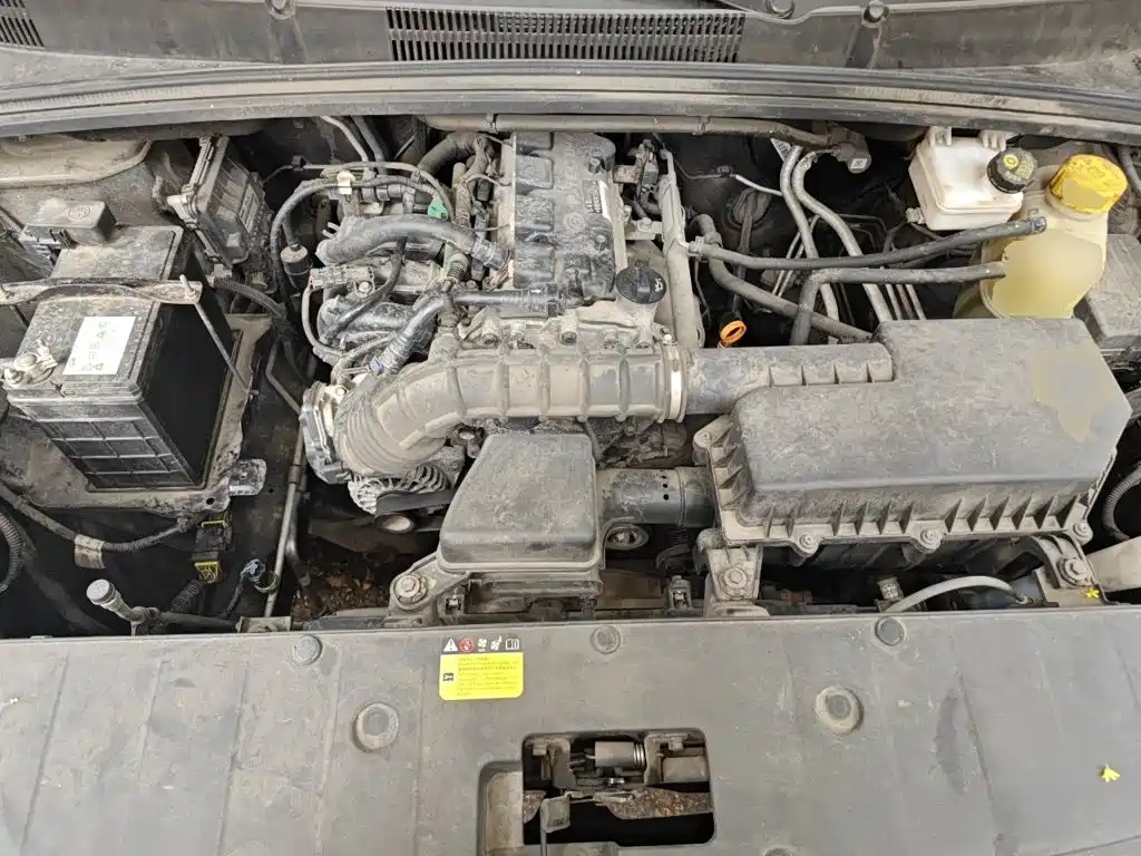 Wuling Hongguang PLUS — миниатюра 11