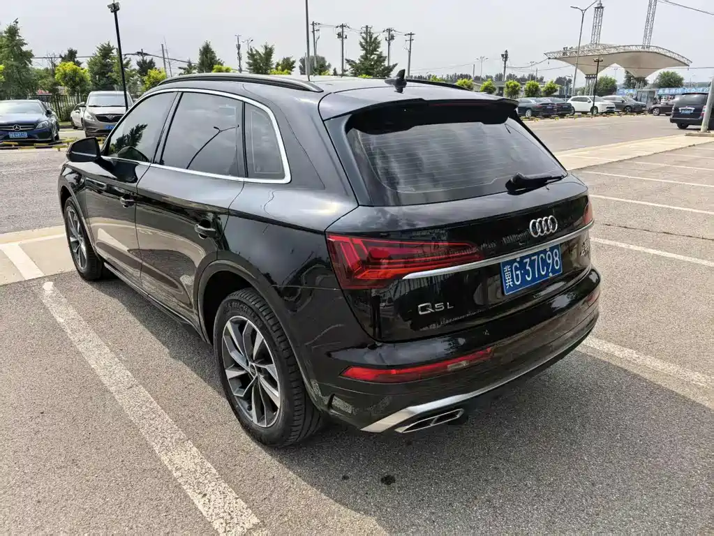 Audi Q5L 2023 40T Luxury