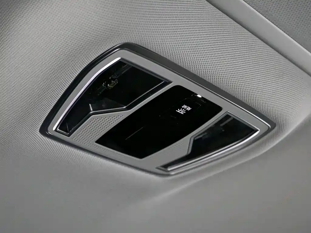 Audi A8 — миниатюра 20
