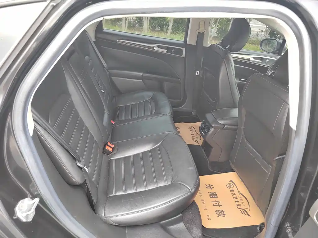 Ford Mondeo — миниатюра 17