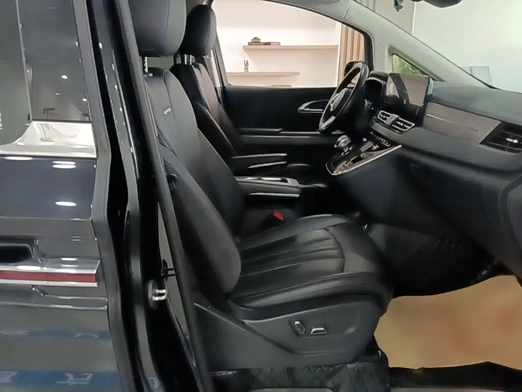 Hongqi Hongqi HQ9 PHEV — миниатюра 25
