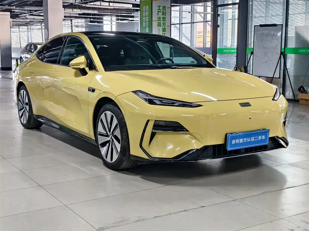 GEELY GALAXY GALAXY E8