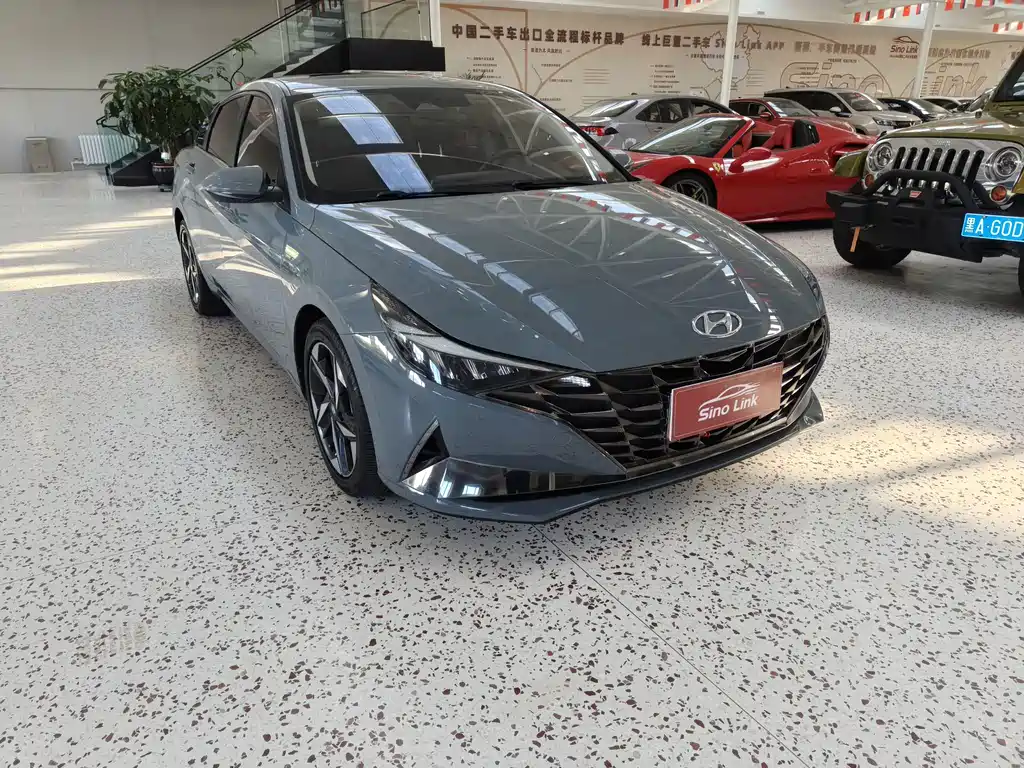 Hyundai Elantra — миниатюра 3