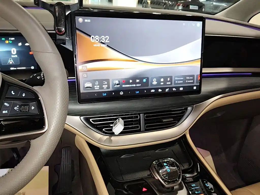 Denza Denza D9 — миниатюра 13