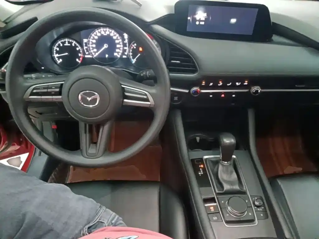 Mazda 3 Axela — миниатюра 10