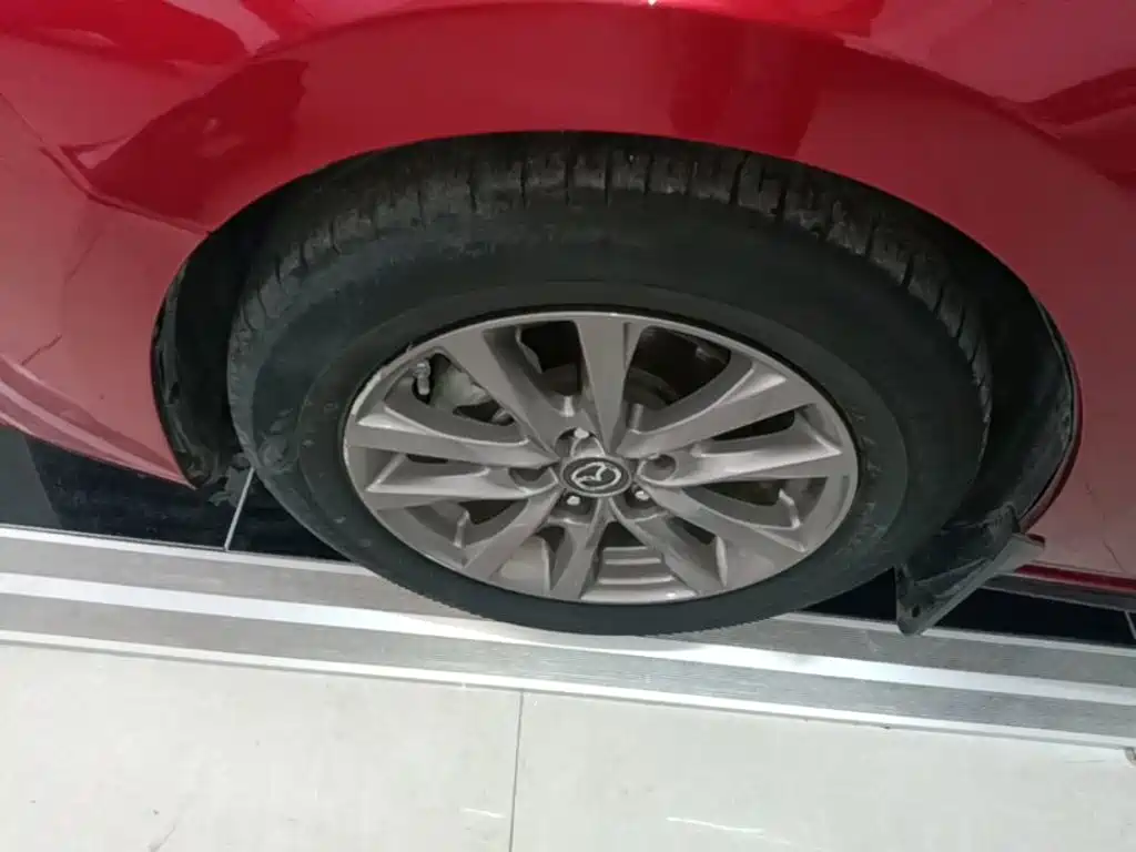Mazda 3 Axela — миниатюра 23