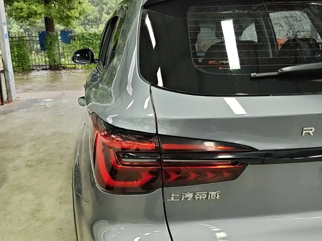 Roewe RX5 New Energy — миниатюра 6