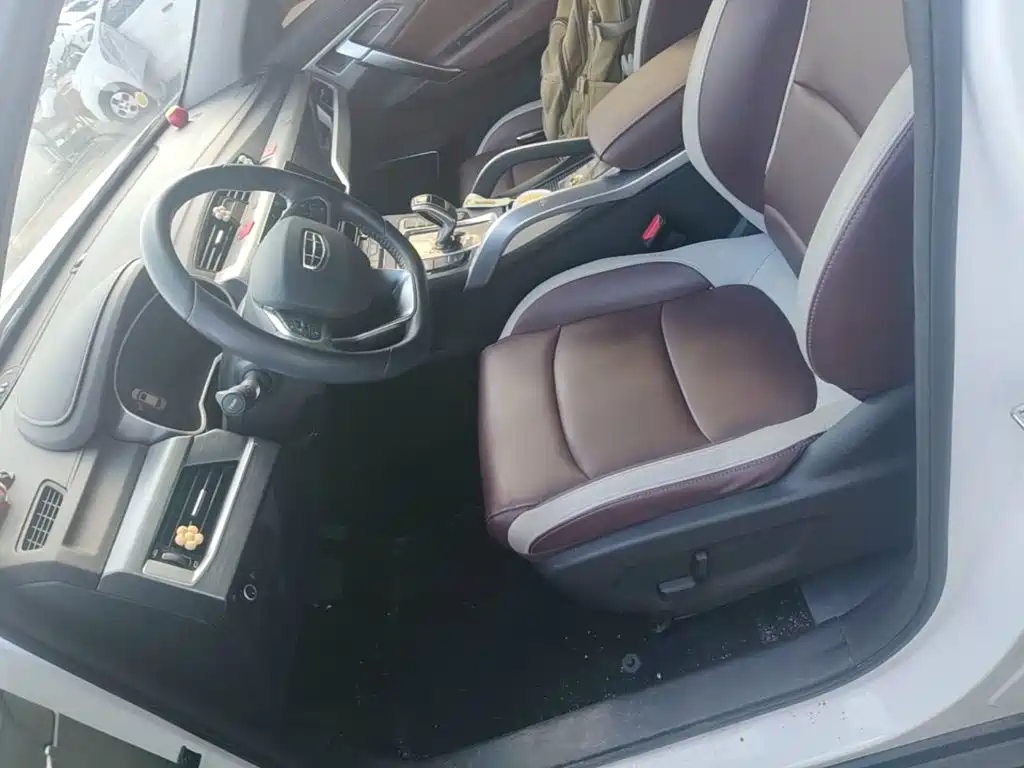 Geely Boyue — миниатюра 15