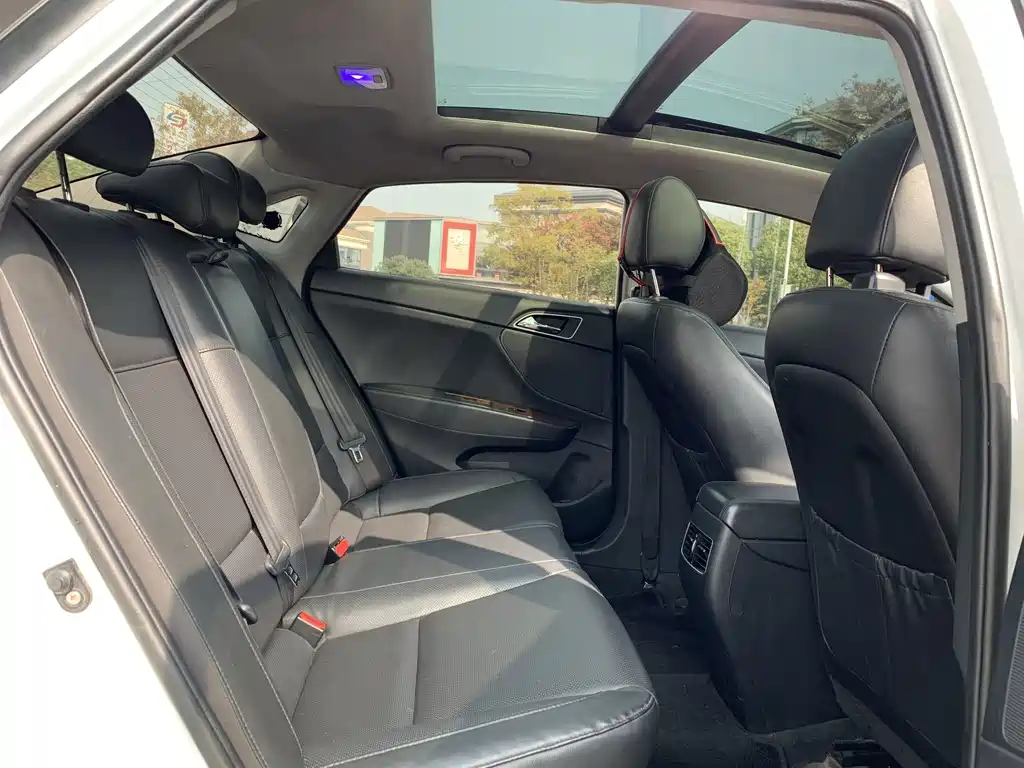 Hyundai Mistra — миниатюра 13