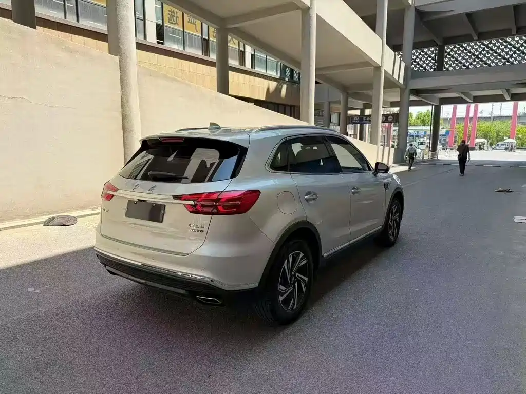 Hongqi Hongqi HS5 — миниатюра 4